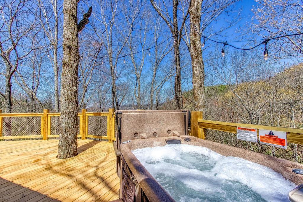 Chasing Fireflies Treehouse, 1089 Of Free Attraction Tickets For Each Paid Day, Dollywood And More! เซอเวียร์วีล ภายนอก รูปภาพ